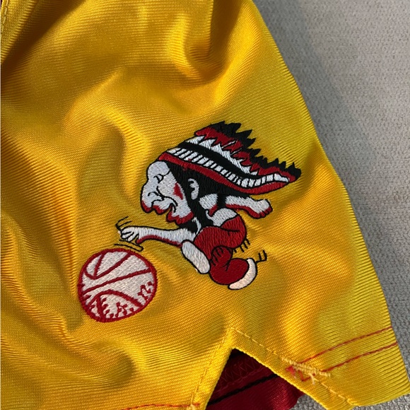 Oak Hill Academy Vintage Basketball Shorts - Picture 2 of 4